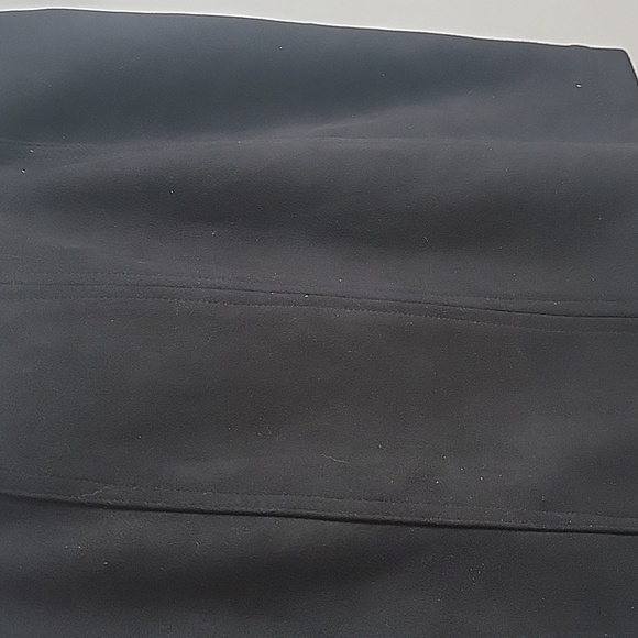 Wild Honey Faux Suede Seamed Mini Skirt in Black - Size MEDIUM - Picture 3 of 8